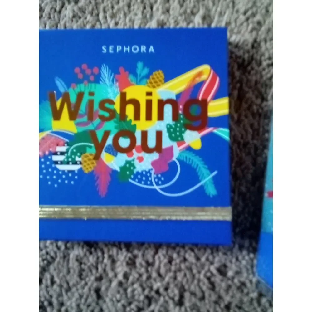 NIB Sephora Happy Hollydays 4Pc Mini Eye brush Set & 8 Eyeshadow Palette